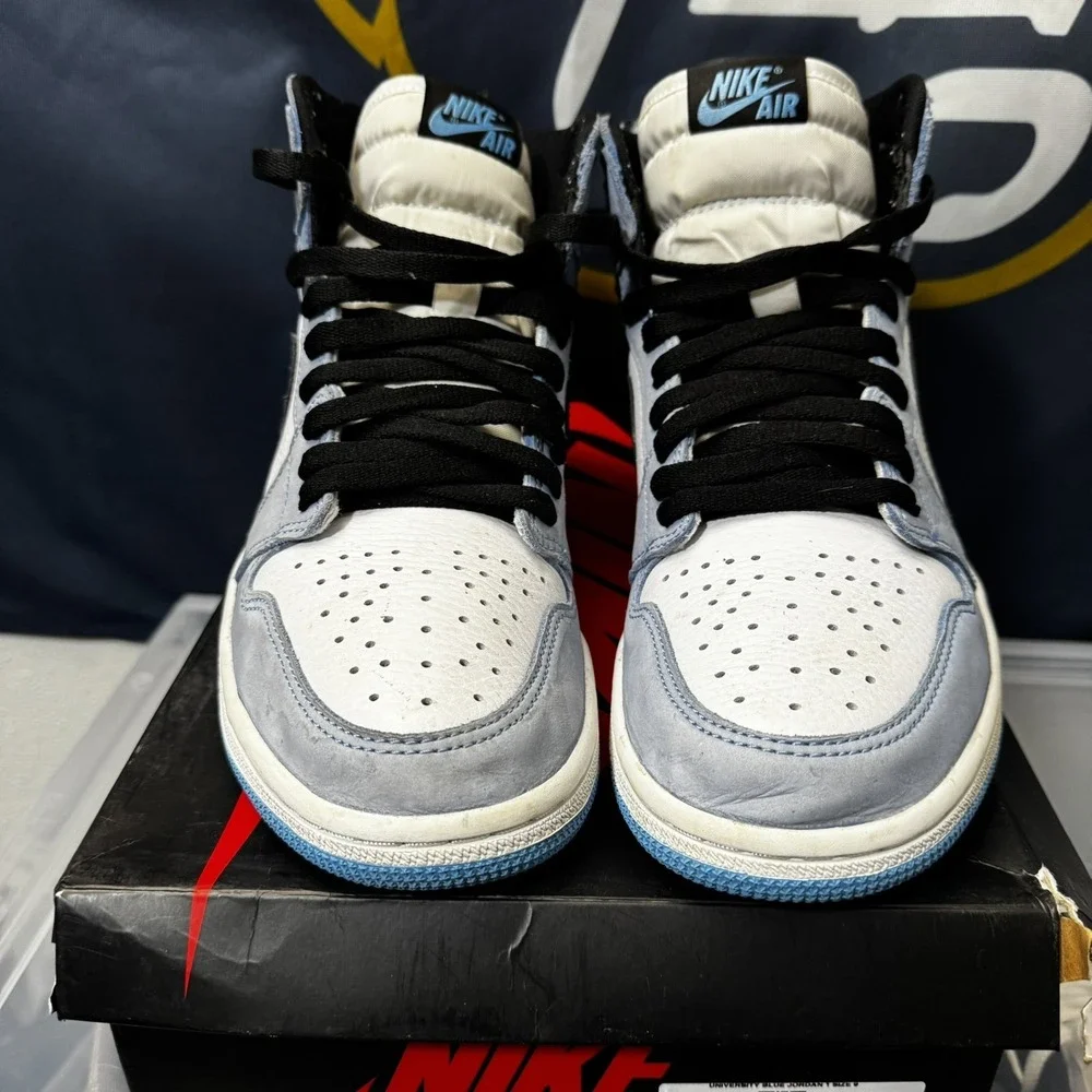 Nike Air Jordan 1 Retro High OG White Black University Blue Size 9 555088-134 - Picture 4 of 9